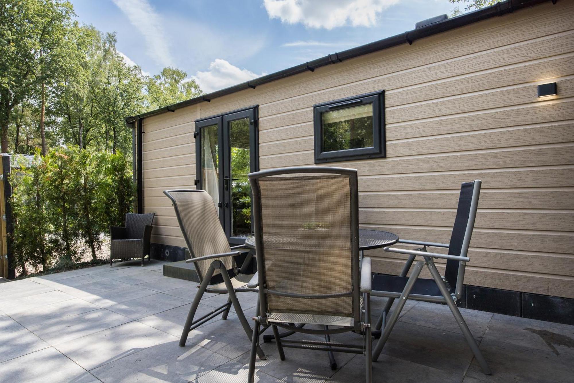 Veluwe Hoenderloo Luxury Chalet With Private Sauna And Hot Tub - Swimming Pool Tennis Court Supermarket Bowling Alley Theatre And Entertainment For Children Exterior foto